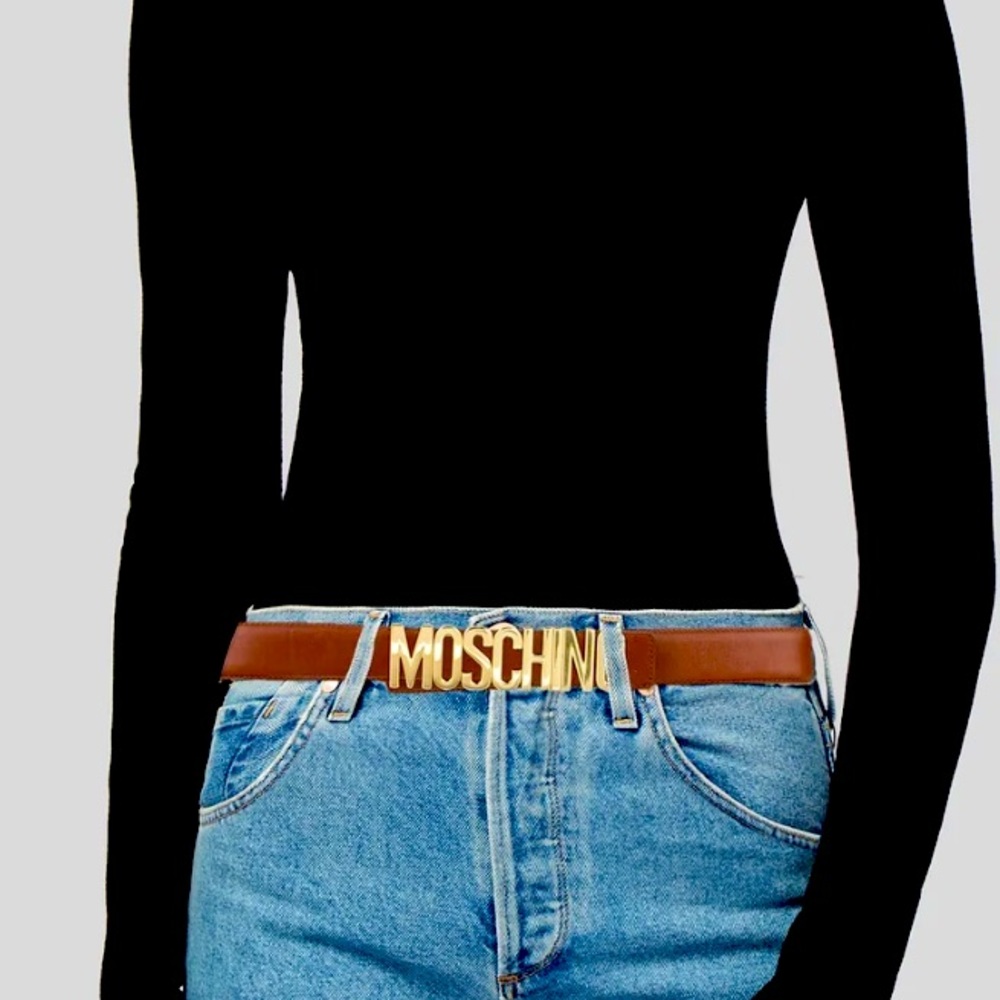 Moschino logo skinny leather belt. Unisex Size 48.